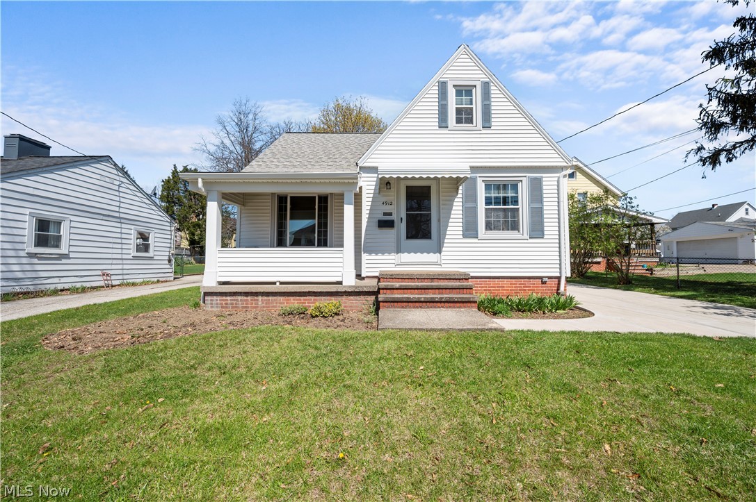 4912 Behrwald Avenue