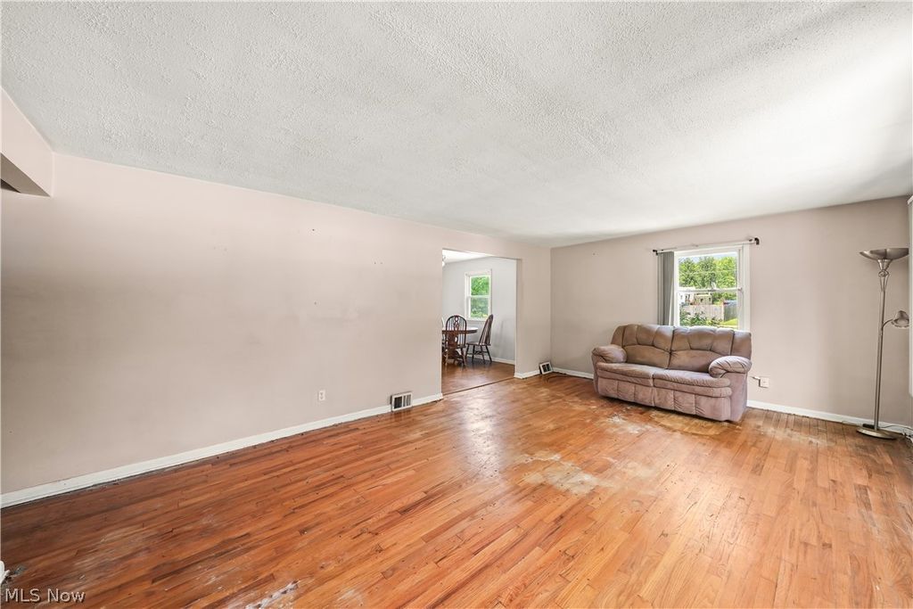 Photo of 6186 Stone Road, Hudson, OH 44236 (MLS # 5225867)