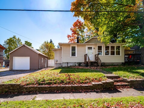 Tiny photo for 210 Frederick Street, Medina, OH 44256 (MLS # 5255622)