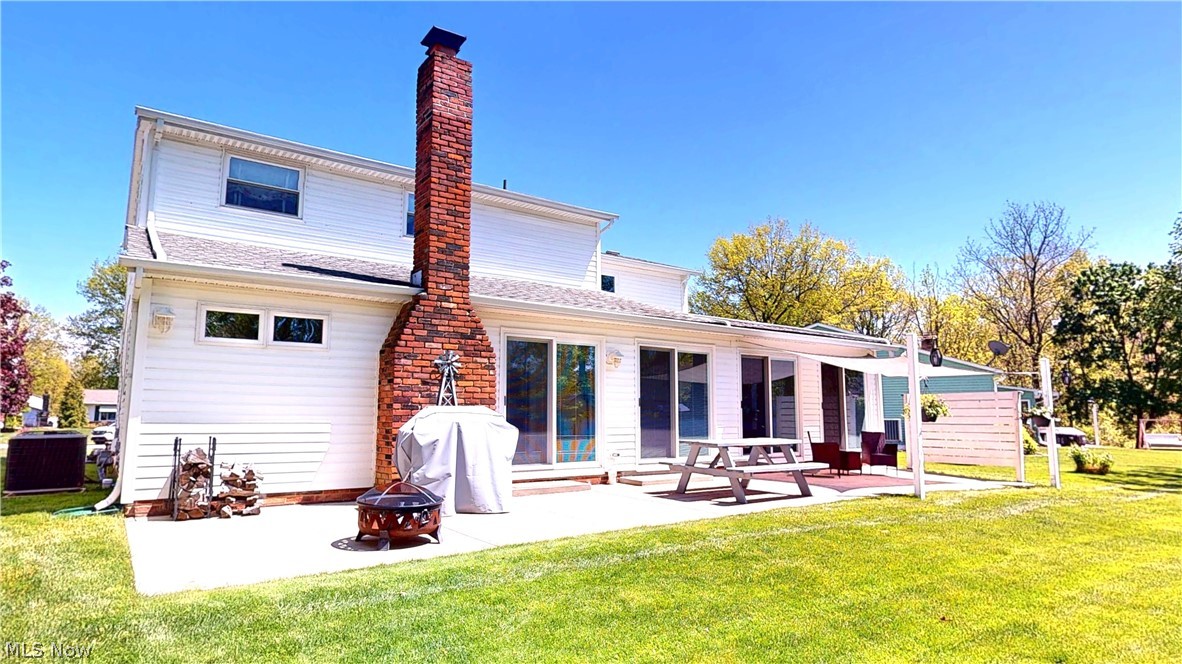 552 Vesely Court