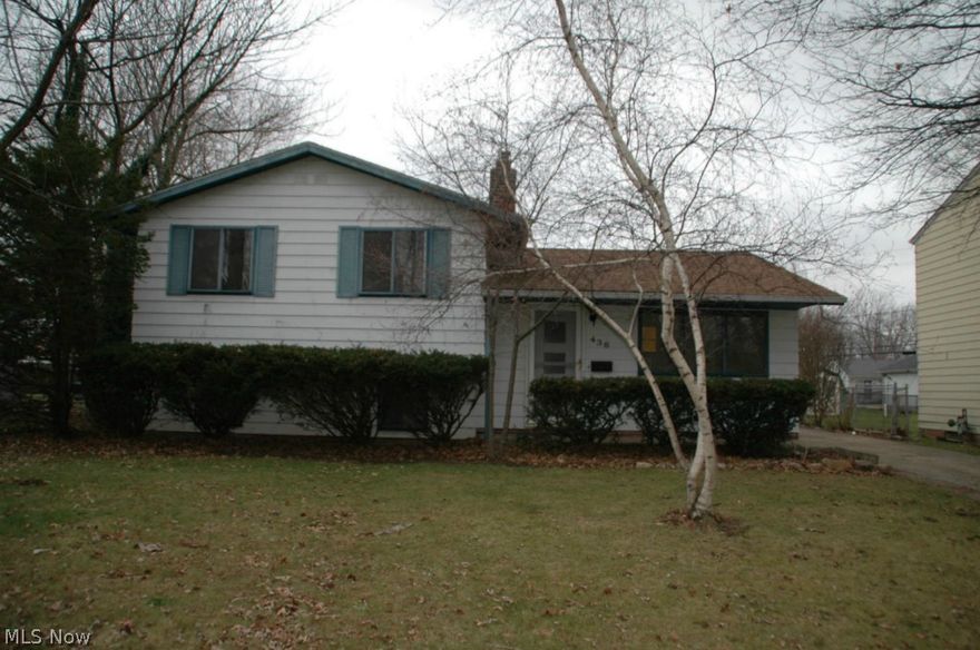 Surfside home offers traditional split design featuring main floor living, dining room, and kitchen. The second floor has 3 nice size bedrooms with a full bath. The Lower level offers additional living space with a family room, office or 4th bedroom, and 1/2 bath. The exterior offers a cement patio, and 2 car detached garage. This home is nicely placed in a great neighborhood for commuting, schools, and shopping. Come and get it!   This is a Freddie Mac/Homesteps property being sold as is, where is. This property is eligible under the Freddie Mac First Look Initiative through 01/19/15. HomeSteps offers an allowance up to $500 to OWNER OCCUPANTS ONLY towards the purchase of a home warranty of their choice. POS and repairs, if needed are responsibility of buyer.