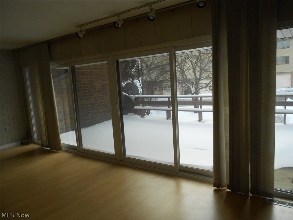 Penguin Condo - Residential