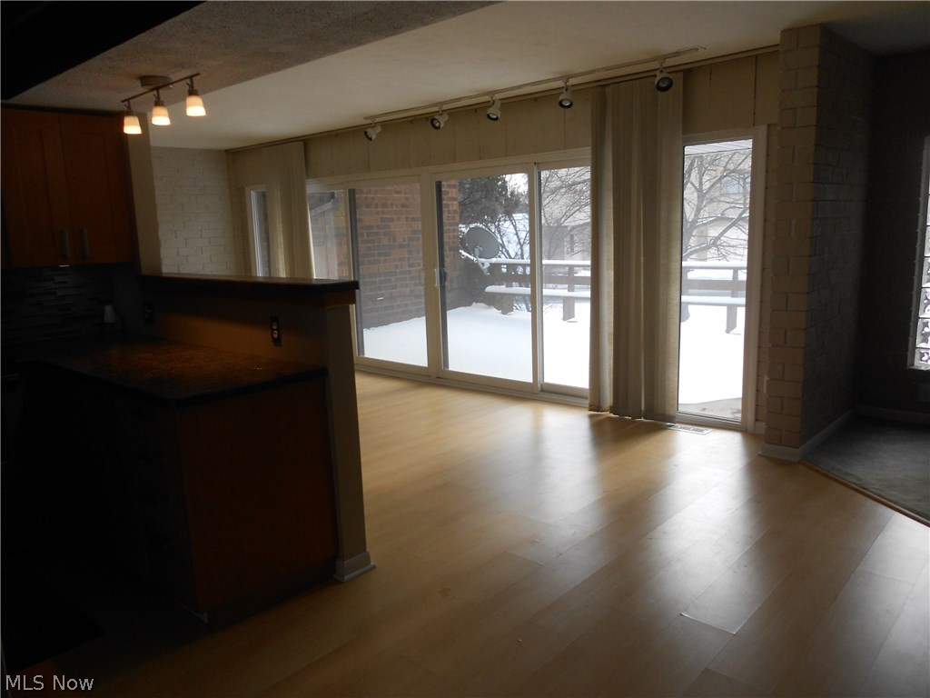 Penguin Condo - Residential