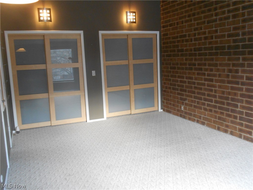 Penguin Condo - Residential