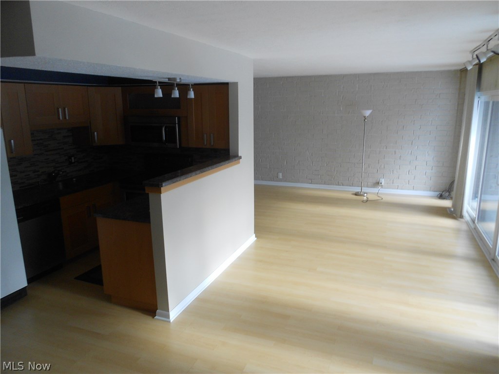 Penguin Condo - Residential