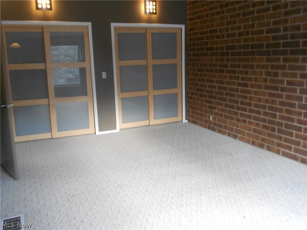 Penguin Condo - Residential