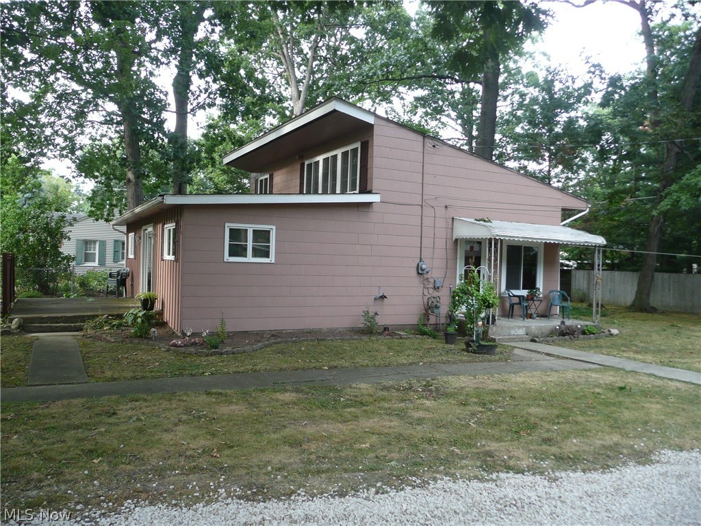 SUNNYSIDE BEACH - Residential Lease