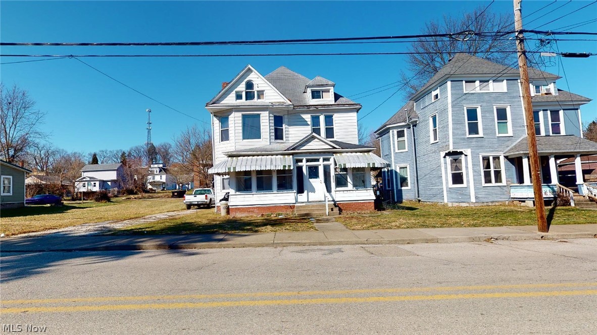 Photo 1 of 4 — 1027 Lynn Street, Parkersburg, WV 26101