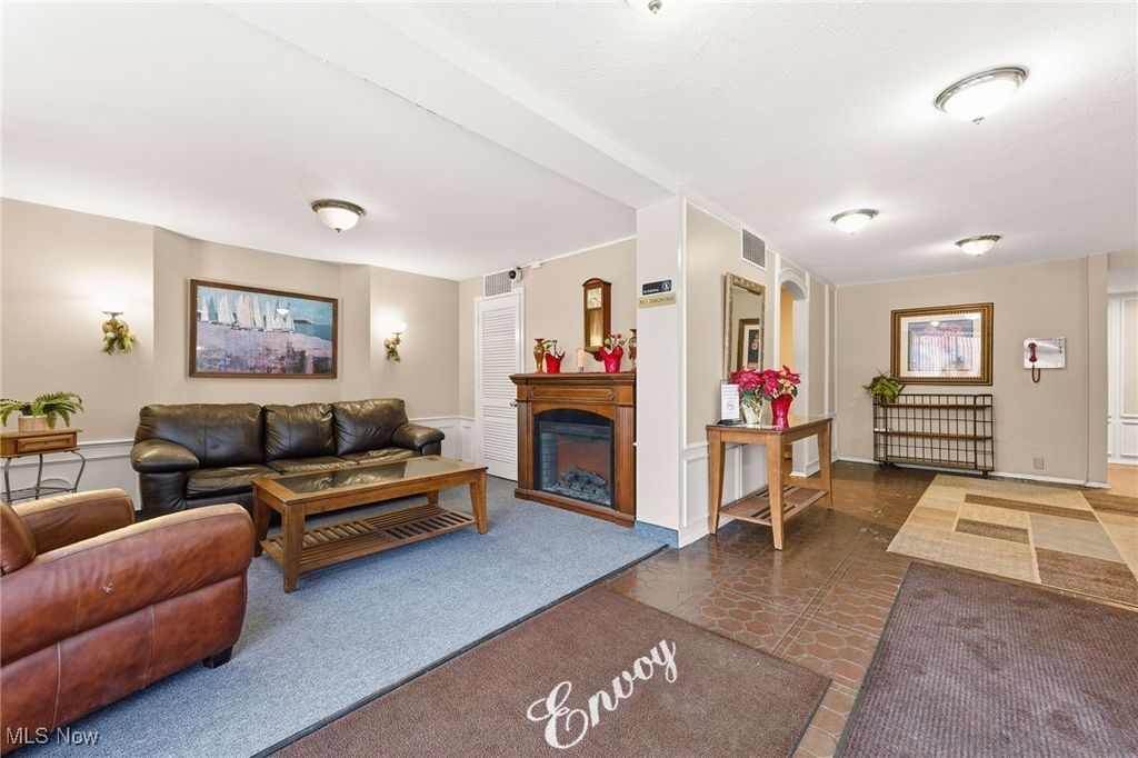 Photo of 11811 Lake Avenue #503, Lakewood, OH 44107 (MLS # 5184185)