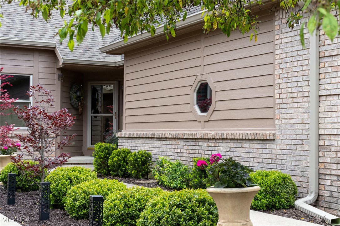 1533 Eaglebrook Road, Toledo, Ohio image 8
