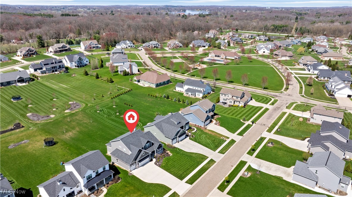 351 Heatherby Lane, Hartville, Ohio image 2