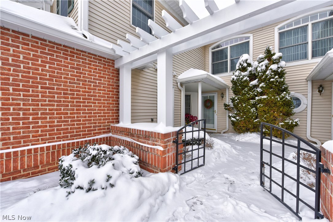 Wyndgate Condo - Residential