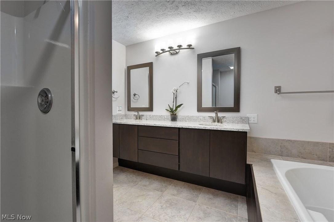 Wyndgate Condo - Residential