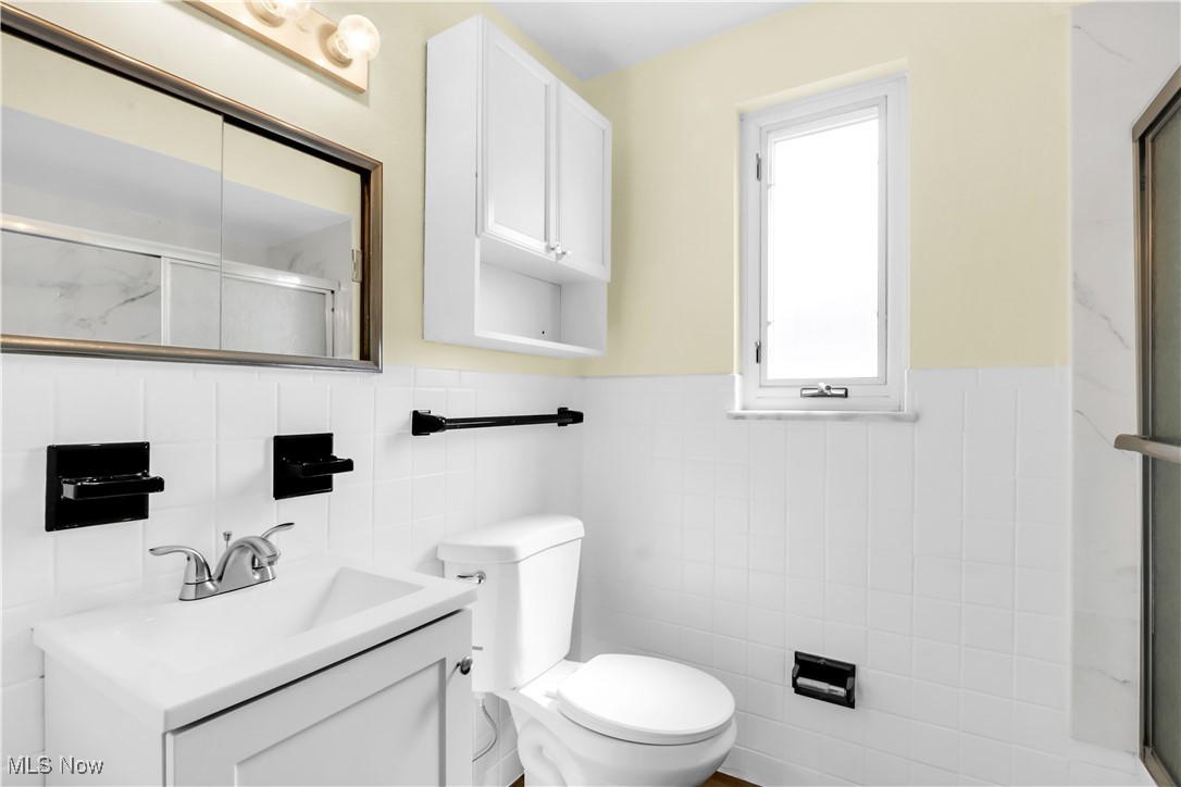 Max M Kelman's - Residential Income