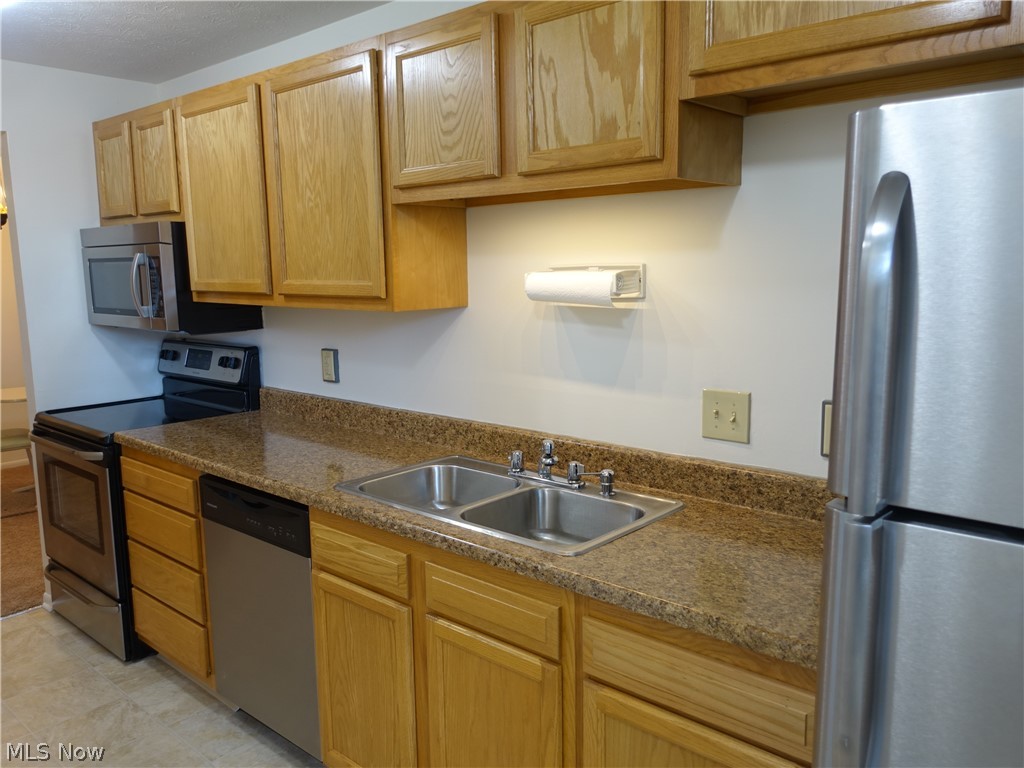 Silver Lake Towers Condo - Residential