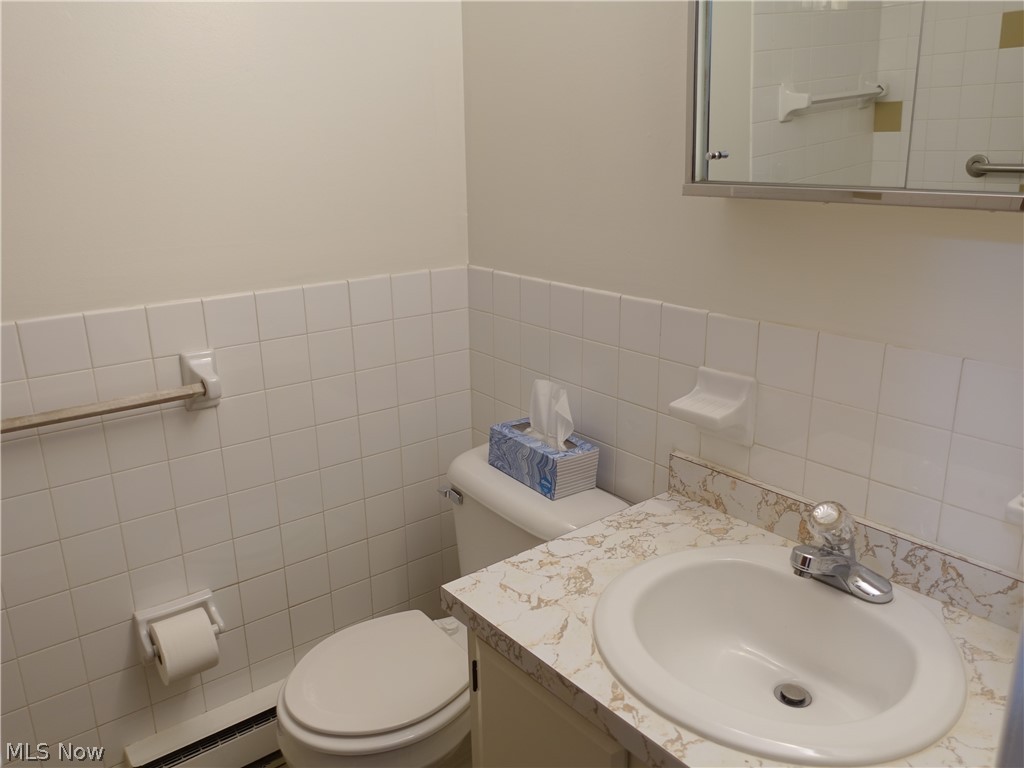 Silver Lake Towers Condo - Residential