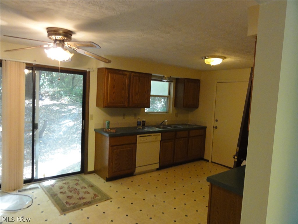 Cross Creek - Residential Income