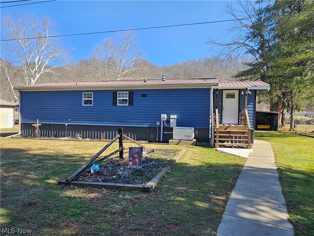 Photo of 2524 Sycamore Lane, Stockport, OH 43787 (MLS # 5189740)