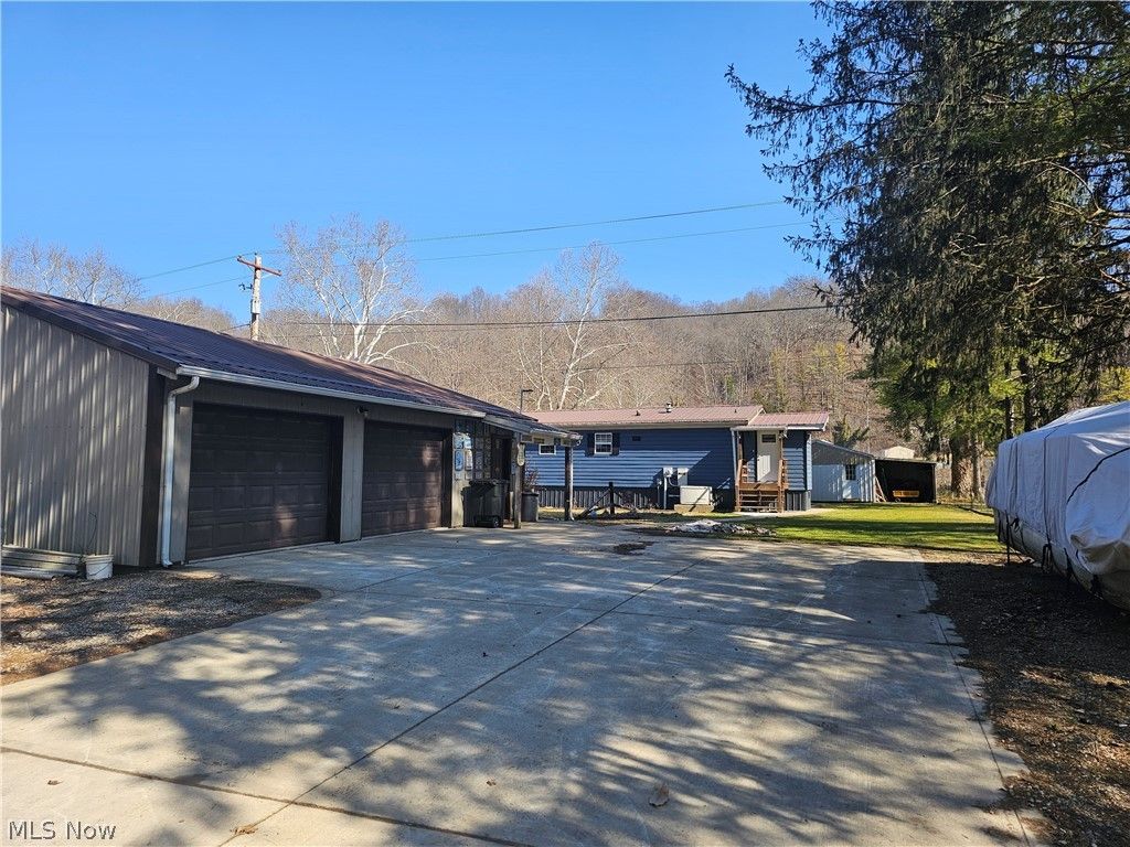 Photo of 2524 Sycamore Lane, Stockport, OH 43787 (MLS # 5189740)