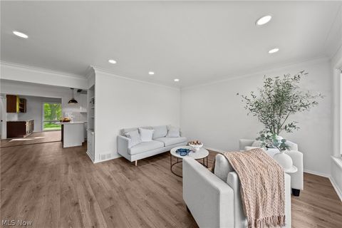 Tiny photo for 763 Som Center Road, Mayfield Village, OH 44143 (MLS # 5209207)