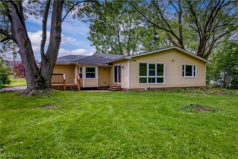 Tiny photo for 763 Som Center Road, Mayfield Village, OH 44143 (MLS # 5209207)
