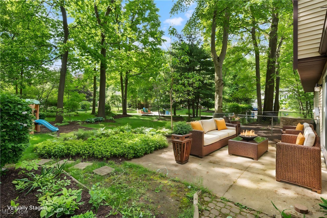 Hudson, Ohio 44236, United States, 4 Bedrooms Bedrooms, ,3 BathroomsBathrooms,Residential,Active,134929