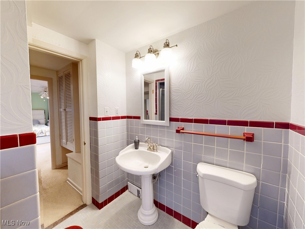 R M Wilkoff & Co Inc Mayfair S - Residential