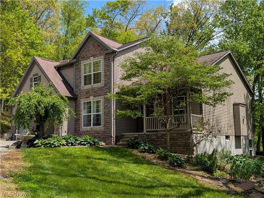 Photo of 11154 Johnsford Road SW, Beach City, OH 44608 (MLS # 5211423)