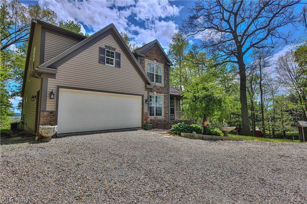 Photo of 11154 Johnsford Road SW, Beach City, OH 44608 (MLS # 5211423)