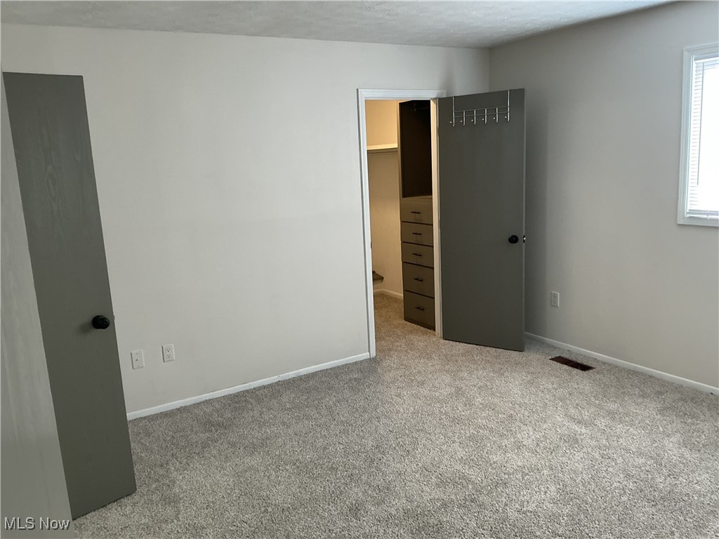 New Boston Knolls - Residential