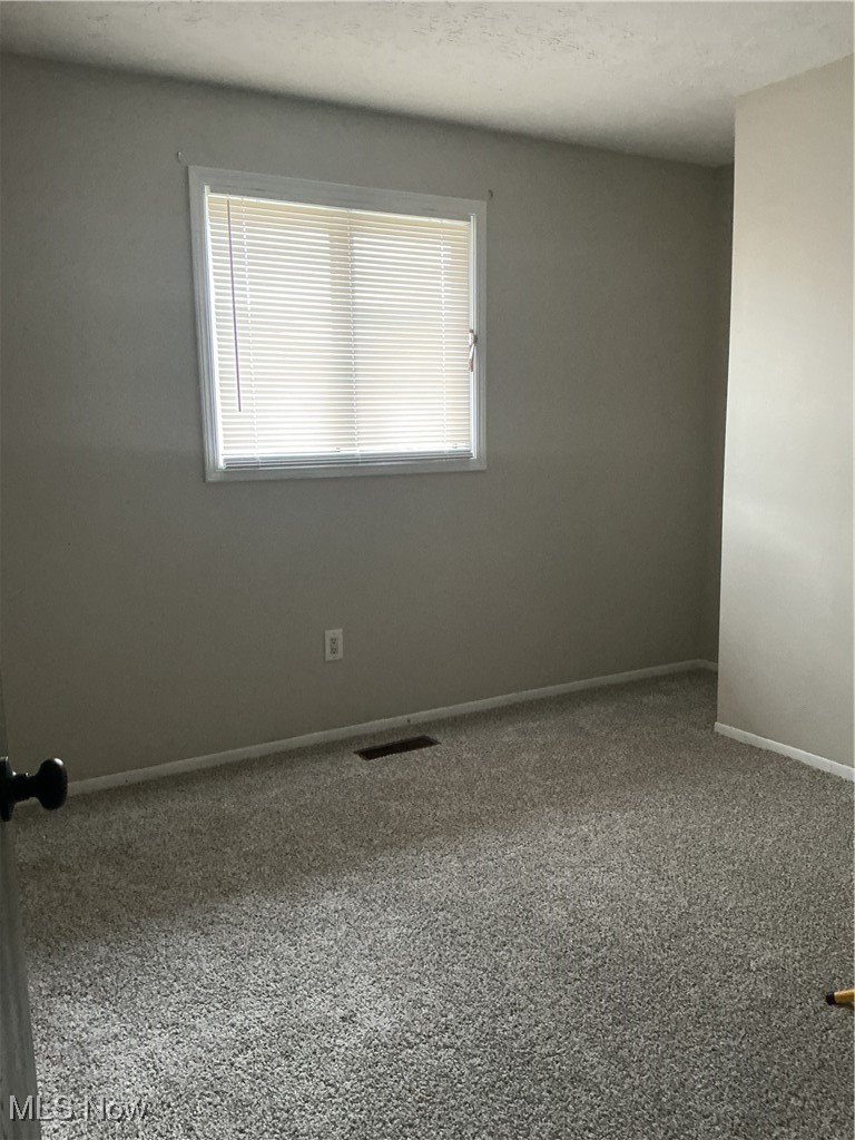 New Boston Knolls - Residential