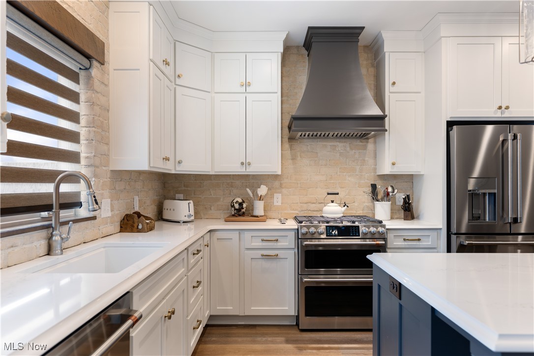 Beeson Place Condo Ph Two - Residential