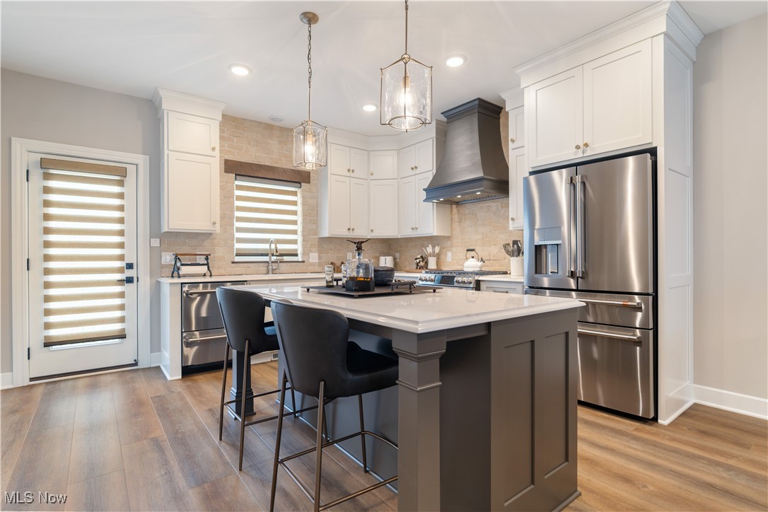 Beeson Place Condo Ph Two - Residential