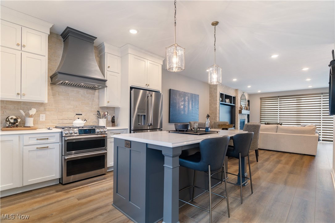 Beeson Place Condo Ph Two - Residential