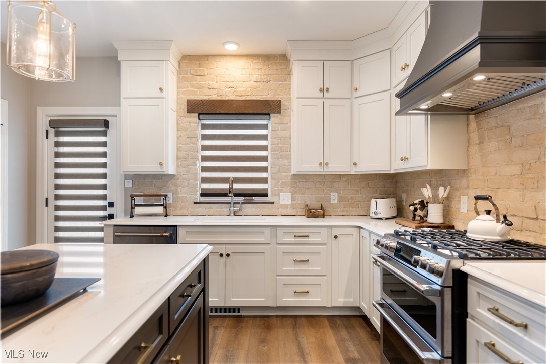 Beeson Place Condo Ph Two - Residential