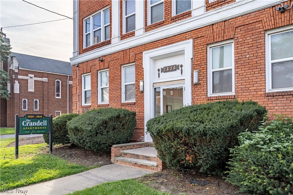 Photo of 2836 E 130th Street #14L, Cleveland, OH 44120 (MLS # 5214342)