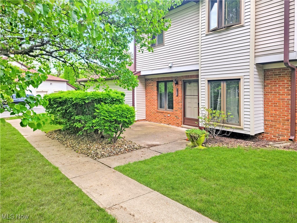 7152 Village Drive, Mentor, Ohio image 1
