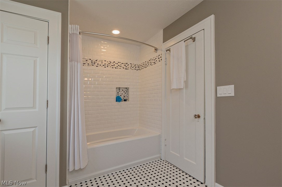 Van Sweringen Cos 16 - Residential