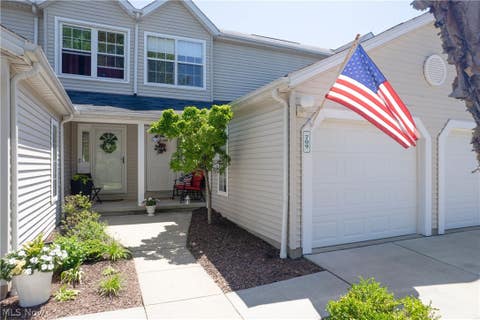 Condo For Sale - 709 Gold Leaf Court<br/> Streetsboro, OH 44241
