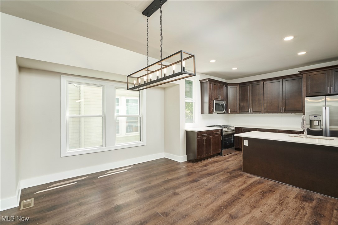 Mathews & Gilberta 03 - Residential