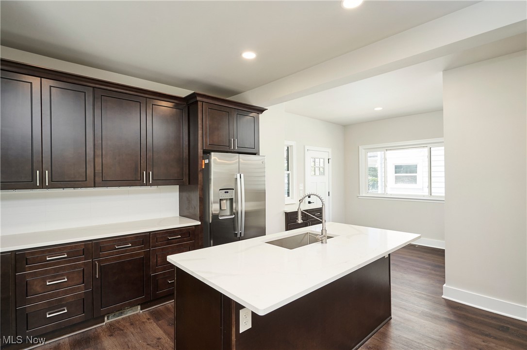 Mathews & Gilberta 03 - Residential