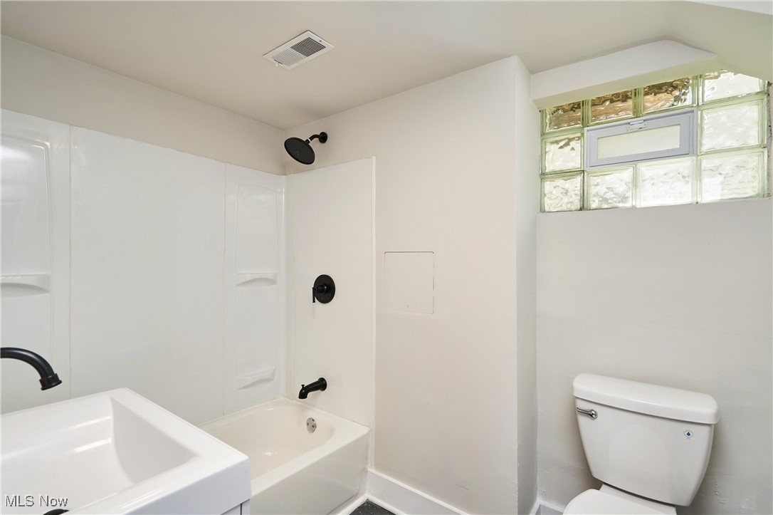 Mathews & Gilberta 03 - Residential