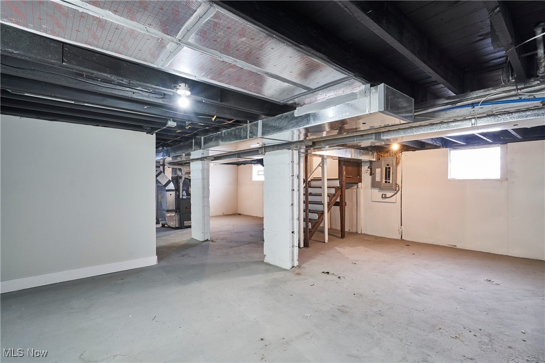 Mathews & Gilberta 03 - Residential