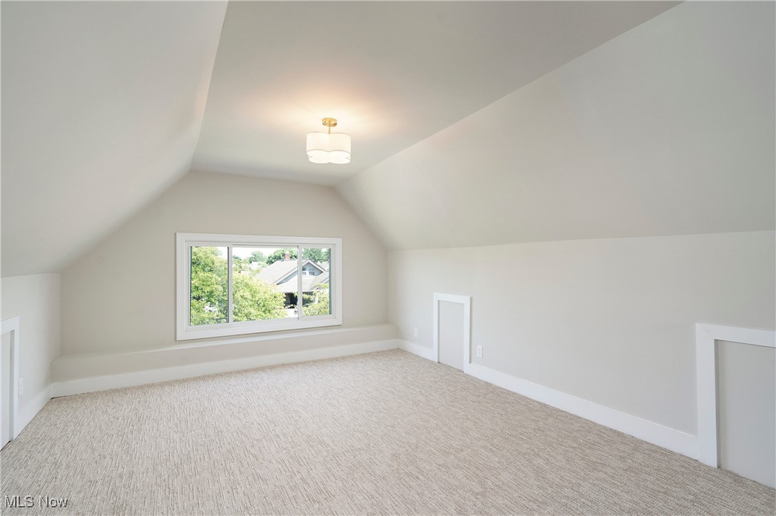 Mathews & Gilberta 03 - Residential