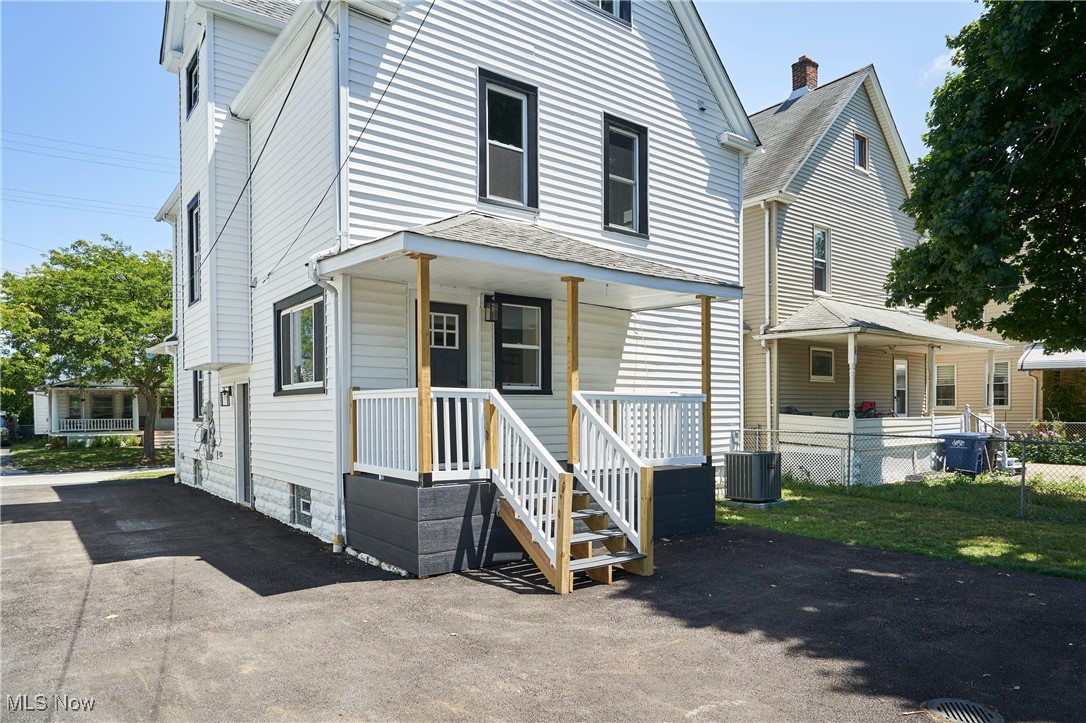 Mathews & Gilberta 03 - Residential