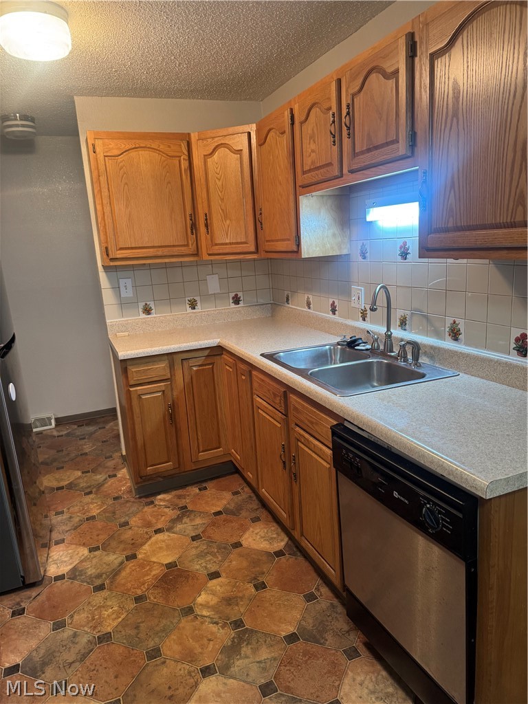 Clarkwood Condo - Residential