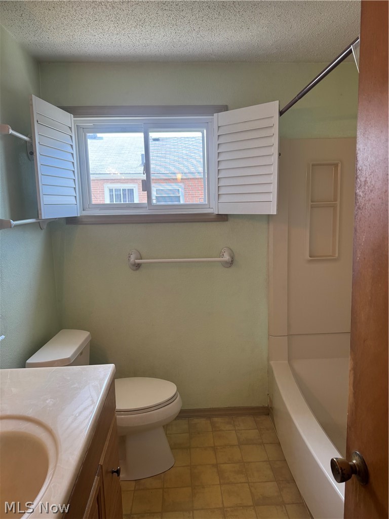 Clarkwood Condo - Residential