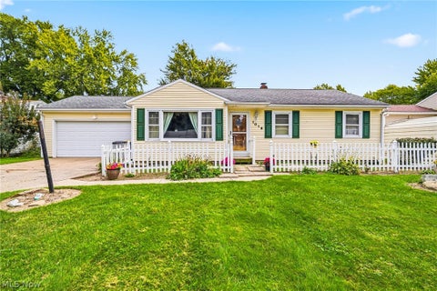 Homes For Sale - 1016 Treelane Drive<br/> Ashtabula County, Ashtabula, OH 44004
