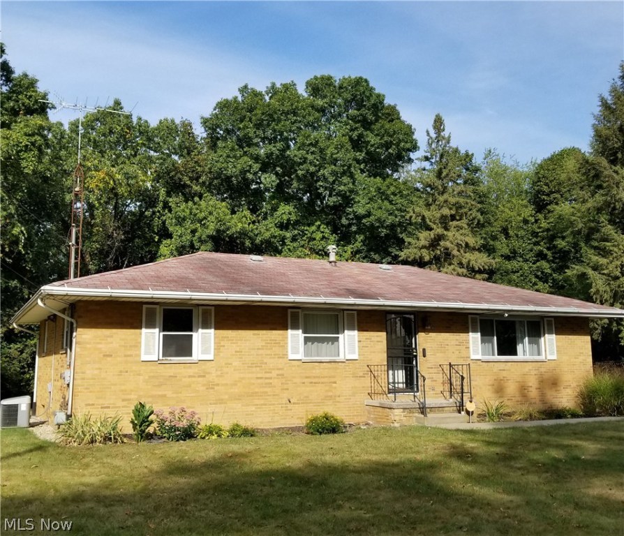 Been looking for a one-story home? Then take a look at this long and lean 4 bedroom, one-owner home on North Hill. Built from the ground up for convenience and easy living, you’ll love the quiet location ... tucked away from the hustle and bustle of every day traffic. The inside features a cheery living room with large picture window. The eat-in kitchen has plenty of cabinets, and is set up nicely so that everything is in easy reach. With 4 bedrooms, you’ll love having an extra room for family or for out of town guests when they come to stay. One bedroom even has laminate flooring, perfect for a craft room or a room for the puppy! The bathroom has been recently remodeled and is fabulous, featuring a large, walk-in shower and comfort height commode. You’ll simply love the backyard space for cookouts and large gatherings, and you’ll appreciate the large, two-plus car garage for extra storage. Shopping and schools are close by, and you’ll be able to get downtown and to nearby communities