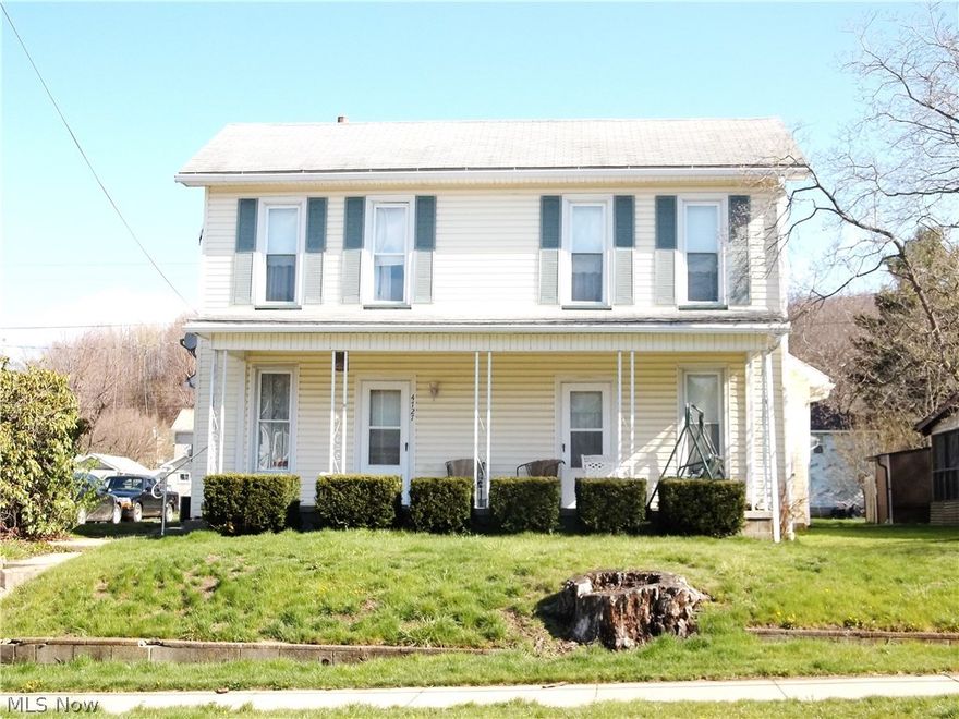 Absolute Auction Wednesday May 25, 2016 @ Noon - Real Estate: 2 bedroom vinyl sided 2 story home – full bath – 1,024 sq. ft. of living space – 60 x 120 lot - gas heat – central air – 2 car plus garage detached – Indian Valley schools.

Terms: $3,000 non refundable deposit down day of auction – balance due upon delivery of deed. Sells to the highest bid at absolute auction. Sells As Is with no financing contingencies. Any required inspections must be completed prior to bidding. All information contained herein derived from sources deemed reliable but not warranted. All announcements day of auction take precedence over printed advertising.